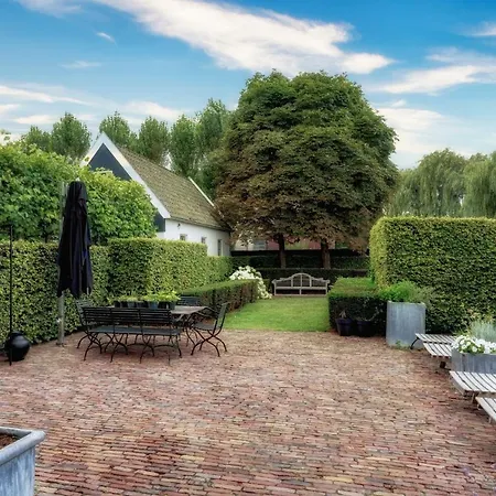 Amsterdam Mansion - De Dam Family * Oostzaan
